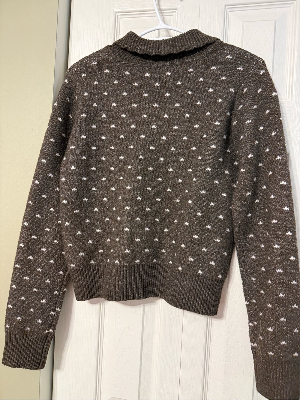 Collared Sweater - Picture 2 of 3